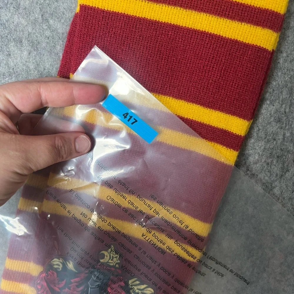 Harry Potter Gryffindor scarf‎ unisex burgundy and Yellow